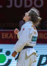 “la Peque” celebra un nuevo logro