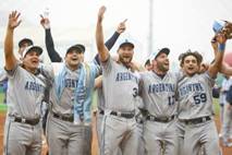 El festejo del equipo argentino tras la obtención de la medalla dorada