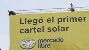 https://www.noticiasambientales.com/archivos1t/mercado_libre_cartel_solar.jpg