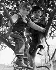 Esteban con su hermano Daniel