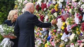 El presidente Joe Biden y su esposa Jill visitaron este viernes el memorial en honor a las víctimas de Surfside.