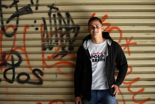 Matías, el pibe que pasó de vender La Luciérnaga a ser candidato a diputado nacional